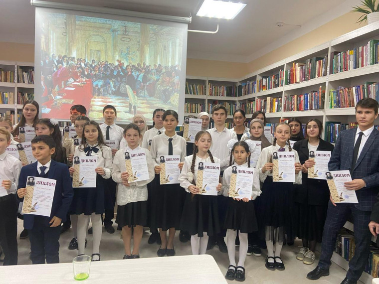 Поэзии волнующие строки.